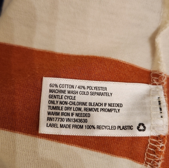 Striped Sleeveless Button-Up Top - Picture 4 of 4